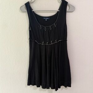 Max Edition Black Sleeveless Pleated Top with Contrast Stitching Sz M